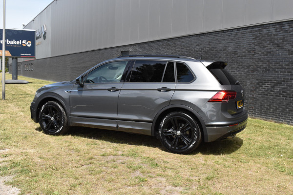 Volkswagen Tiguan 1.5 TSI ACT Highline Business R Trekhaak/Pano/Navi/R-line