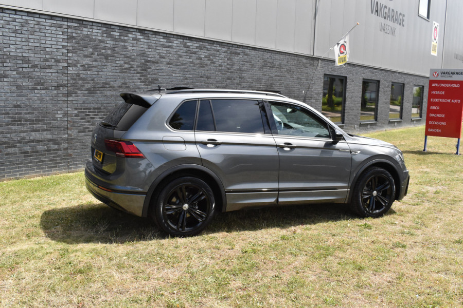 Volkswagen Tiguan 1.5 TSI ACT Highline Business R Trekhaak/Pano/Navi/R-line