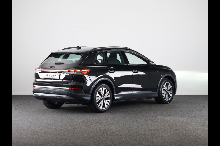 Audi Q4 e-tron 35 Launch edition Advanced 55 kWh 170pk | Navigatie | Matrix led koplampen | Sportstoelen | Stoelverwarming
