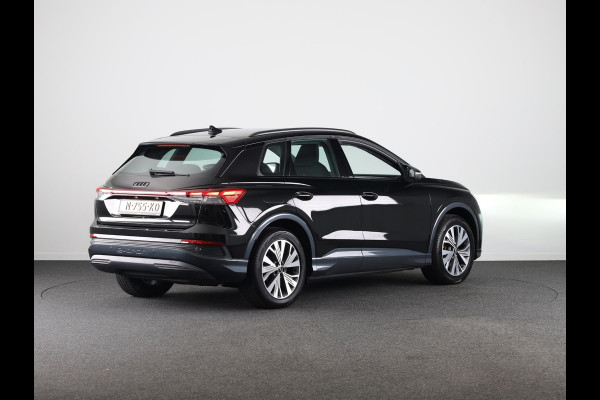 Audi Q4 e-tron 35 Launch edition Advanced 55 kWh 170pk | Navigatie | Matrix led koplampen | Sportstoelen | Stoelverwarming