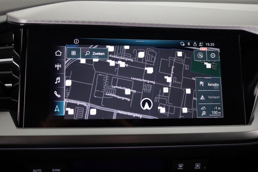 Audi Q4 e-tron 35 Launch edition Advanced 55 kWh 170pk | Navigatie | Matrix led koplampen | Sportstoelen | Stoelverwarming