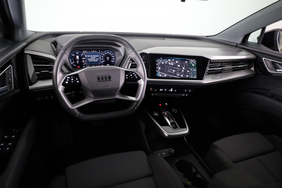 Audi Q4 e-tron 35 Launch edition Advanced 55 kWh 170pk | Navigatie | Matrix led koplampen | Sportstoelen | Stoelverwarming