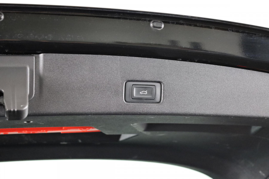 Audi Q4 e-tron 35 Launch edition Advanced 55 kWh 170pk | Navigatie | Matrix led koplampen | Sportstoelen | Stoelverwarming