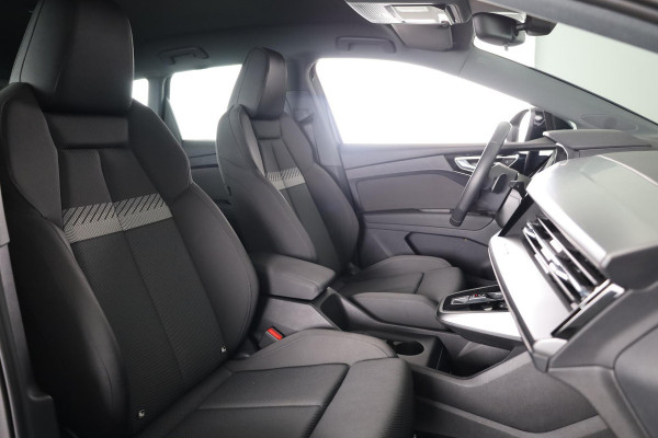 Audi Q4 e-tron 35 Launch edition Advanced 55 kWh 170pk | Navigatie | Matrix led koplampen | Sportstoelen | Stoelverwarming