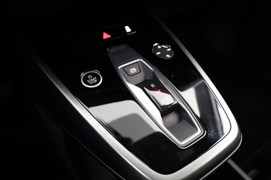 Audi Q4 e-tron 35 Launch edition Advanced 55 kWh 170pk | Navigatie | Matrix led koplampen | Sportstoelen | Stoelverwarming