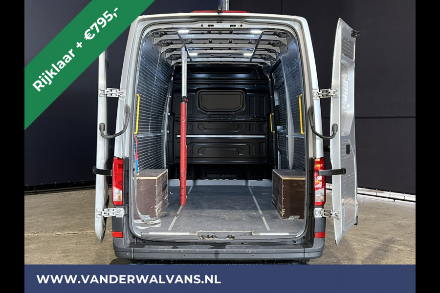 Volkswagen Crafter 2.0 TDI 140 pk L3H3 L2H2 Euro6 *Rijklaar Direct Rijden* Airco | Camera | Apple Carplay | Cruisecontrol Parkeersensoren, Android Auto, Chauffeursstoel, Bijrijdersbank, 3000kg trekvermogen, zilver