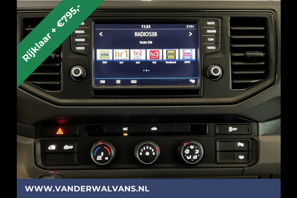 Volkswagen Crafter 2.0 TDI 140 pk L3H3 L2H2 Euro6 *Rijklaar Direct Rijden* Airco | Camera | Apple Carplay | Cruisecontrol Parkeersensoren, Android Auto, Chauffeursstoel, Bijrijdersbank, 3000kg trekvermogen, zilver