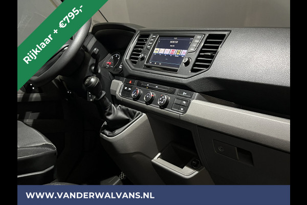 Volkswagen Crafter 2.0 TDI 140 pk L3H3 L2H2 Euro6 *Rijklaar Direct Rijden* Airco | Camera | Apple Carplay | Cruisecontrol Parkeersensoren, Android Auto, Chauffeursstoel, Bijrijdersbank, 3000kg trekvermogen, zilver