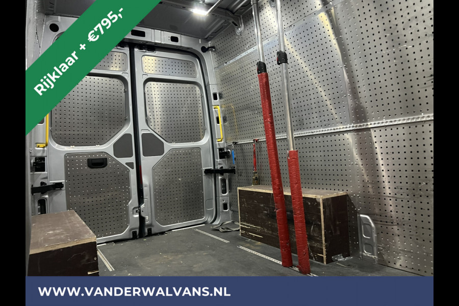 Volkswagen Crafter 2.0 TDI 140 pk L3H3 L2H2 Euro6 *Rijklaar Direct Rijden* Airco | Camera | Apple Carplay | Cruisecontrol Parkeersensoren, Android Auto, Chauffeursstoel, Bijrijdersbank, 3000kg trekvermogen, zilver