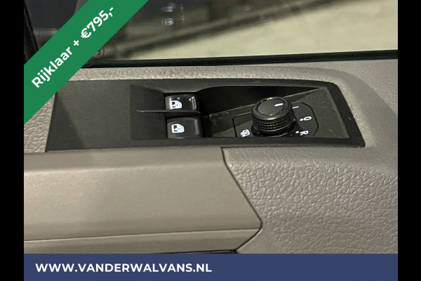 Volkswagen Crafter 2.0 TDI 140 pk L3H3 L2H2 Euro6 *Rijklaar Direct Rijden* Airco | Camera | Apple Carplay | Cruisecontrol Parkeersensoren, Android Auto, Chauffeursstoel, Bijrijdersbank, 3000kg trekvermogen, zilver