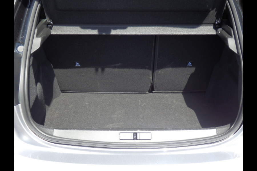 Peugeot 208 Hybrid e-DCS6 GT I Automaat I