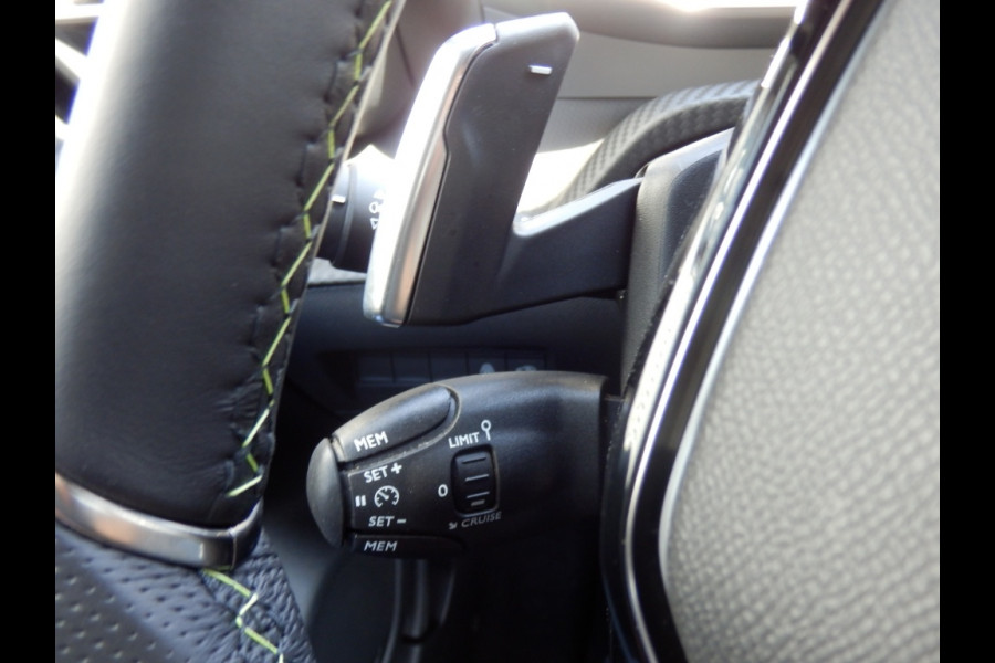 Peugeot 208 Hybrid e-DCS6 GT I Automaat I