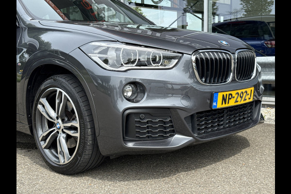 BMW X1 sDrive20i High Executive M-Sport | 1e Eig | Dealer OH | Head-up | Trekhaak | Leder