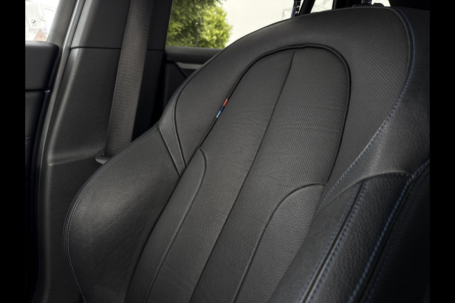 BMW X1 sDrive20i High Executive M-Sport | 1e Eig | Dealer OH | Head-up | Trekhaak | Leder