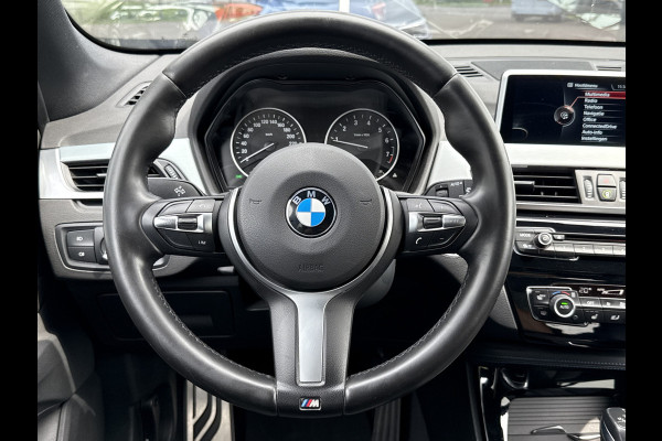 BMW X1 sDrive20i High Executive M-Sport | 1e Eig | Dealer OH | Head-up | Trekhaak | Leder