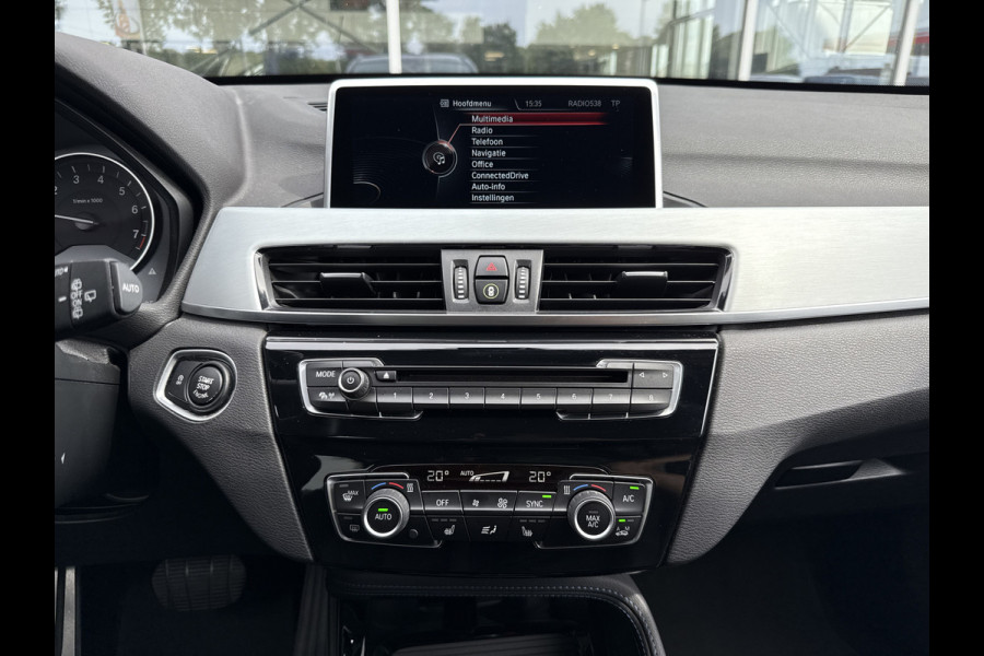 BMW X1 sDrive20i High Executive M-Sport | 1e Eig | Dealer OH | Head-up | Trekhaak | Leder