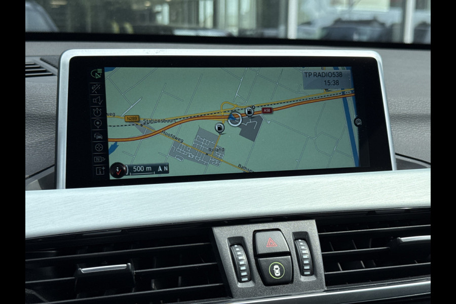 BMW X1 sDrive20i High Executive M-Sport | 1e Eig | Dealer OH | Head-up | Trekhaak | Leder