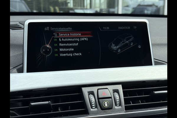 BMW X1 sDrive20i High Executive M-Sport | 1e Eig | Dealer OH | Head-up | Trekhaak | Leder