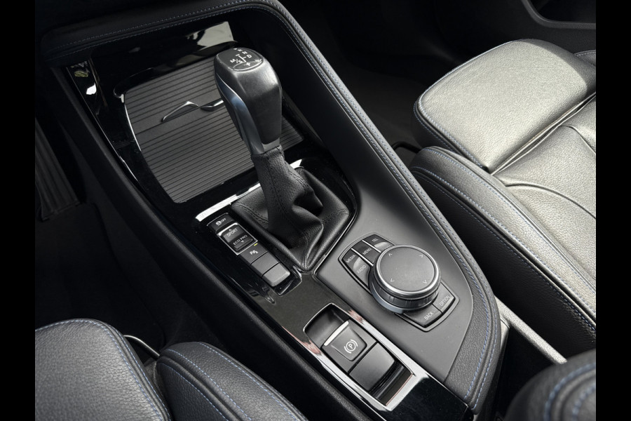 BMW X1 sDrive20i High Executive M-Sport | 1e Eig | Dealer OH | Head-up | Trekhaak | Leder