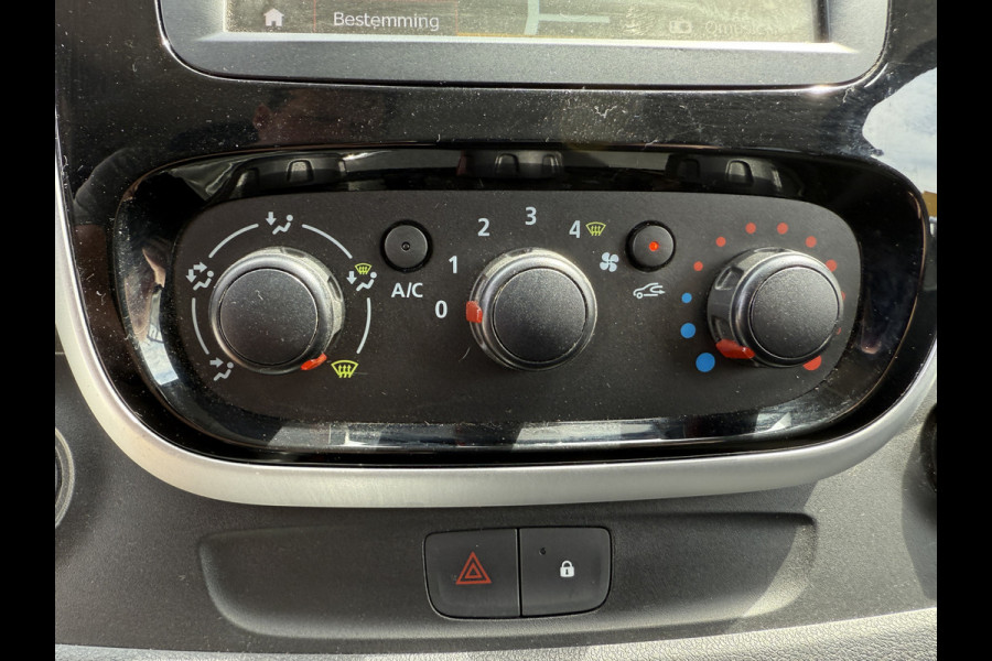 Renault Trafic 1.6 dCi 125 PK EURO 6 T29 L2H1 DC 6 persoons Achteruitrijcamera/navigatie systeem
