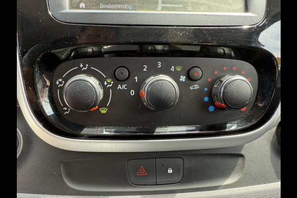 Renault Trafic 1.6 dCi 125 PK EURO 6 T29 L2H1 DC 6 persoons Achteruitrijcamera/navigatie systeem