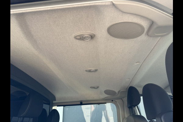 Renault Trafic 1.6 dCi 125 PK EURO 6 T29 L2H1 DC 6 persoons Achteruitrijcamera/navigatie systeem