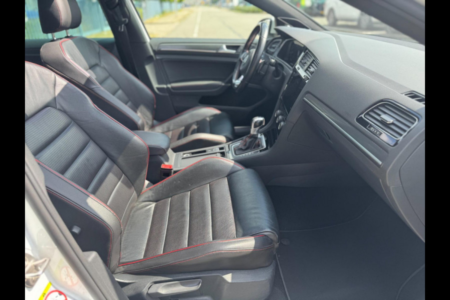 Volkswagen Golf 2.0 TSI GTI Performance 245PK Pano Leder Camera