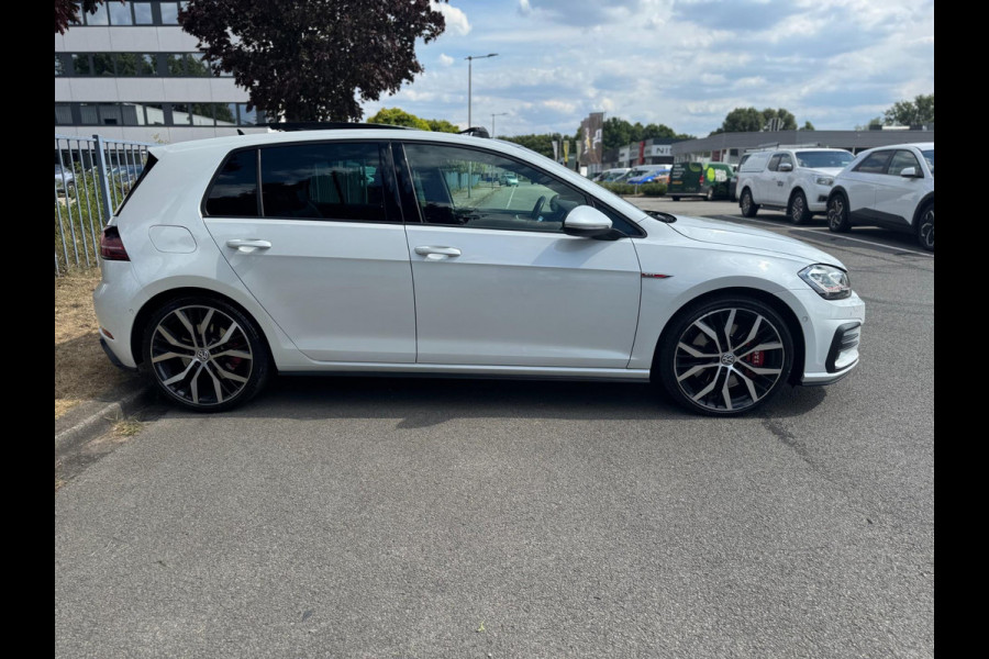 Volkswagen Golf 2.0 TSI GTI Performance 245PK Pano Leder Camera