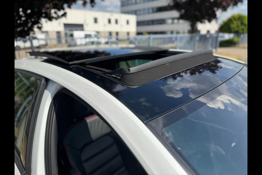 Volkswagen Golf 2.0 TSI GTI Performance 245PK Pano Leder Camera