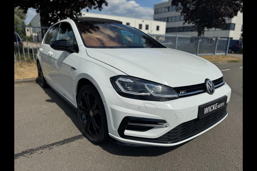 Volkswagen Golf 1.4 TSI Highline R Line DSG Pano Camera Navi Virtual