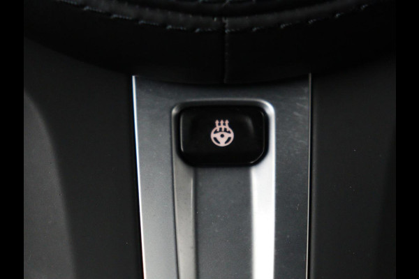 BMW X3 xDrive30e M-Sport | Leder | Adaptive cruise | Stoel & stuurverwarming | Carplay | Camera | Sportstoelen | Live Cockpit | Full LED | Navigatie