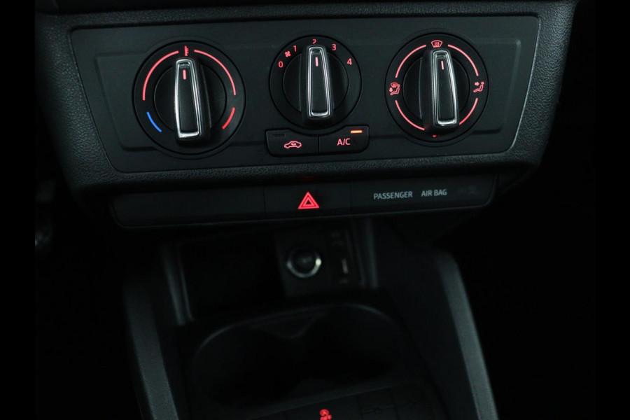 Seat Ibiza 1.0 TSI Style Connect | Carplay | Cruise control | Airco | Navigatie | Bluetooth | LED | Parkeerhulp