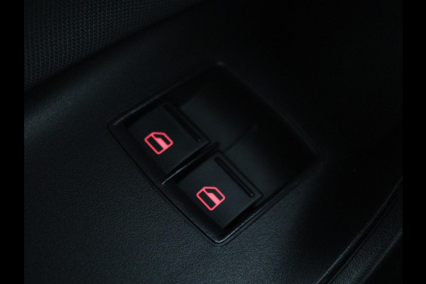 Seat Ibiza 1.0 TSI Style Connect | Carplay | Cruise control | Airco | Navigatie | Bluetooth | LED | Parkeerhulp