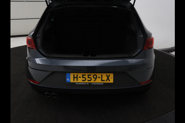 Seat Leon 1.5 TSI FR Ultimate Edition Black | Panoramadak | Stoelverwarming | Beats Audio | Virual Cockpit | Adaptive cruise | Full LED | Leder/Alcantara | Keyless | Navigatie | Sfeerverlichting
