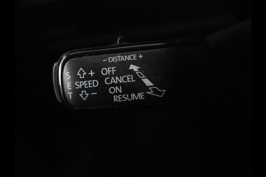 Seat Leon 1.5 TSI FR Ultimate Edition Black | Panoramadak | Stoelverwarming | Beats Audio | Virual Cockpit | Adaptive cruise | Full LED | Leder/Alcantara | Keyless | Navigatie | Sfeerverlichting