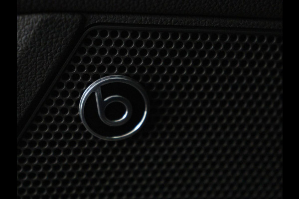 Seat Leon 1.5 TSI FR Ultimate Edition Black | Panoramadak | Stoelverwarming | Beats Audio | Virual Cockpit | Adaptive cruise | Full LED | Leder/Alcantara | Keyless | Navigatie | Sfeerverlichting