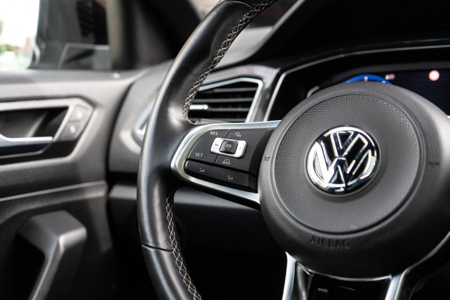 Volkswagen T-Roc 2.0 TSI 4Motion R-Line Pano / Beats / Camera