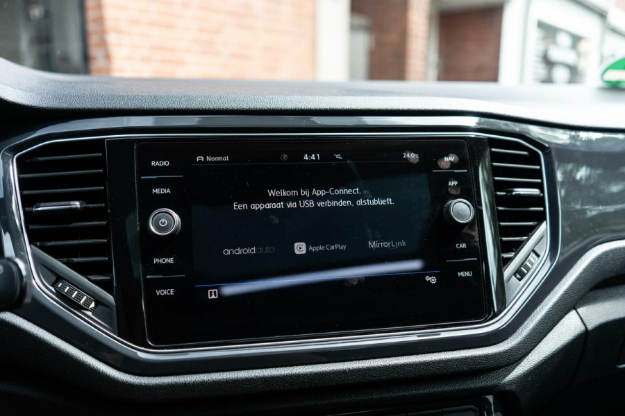 Volkswagen T-Roc 2.0 TSI 4Motion R-Line Pano / Beats / Camera