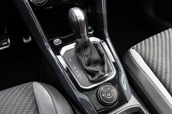 Volkswagen T-Roc 2.0 TSI 4Motion R-Line Pano / Beats / Camera
