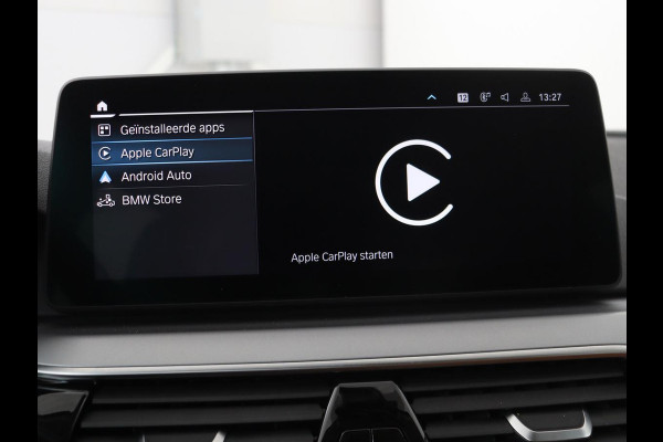 BMW 5 Serie 530e Business Edition Plus | Laser LED | Head-Up | Leder | Stoelverwarming | Trekhaak | Camera | Park Assist | Carplay | Navigatie | Memory | Live Cockpit