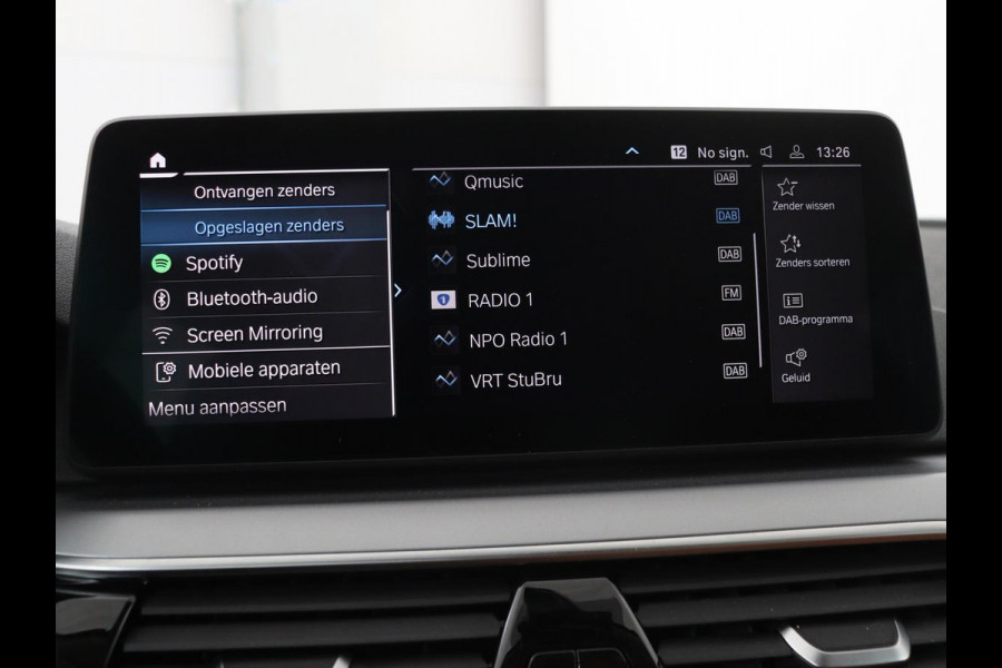 BMW 5 Serie 530e Business Edition Plus | Laser LED | Head-Up | Leder | Stoelverwarming | Trekhaak | Camera | Park Assist | Carplay | Navigatie | Memory | Live Cockpit