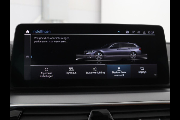 BMW 5 Serie 530e Business Edition Plus | Laser LED | Head-Up | Leder | Stoelverwarming | Trekhaak | Camera | Park Assist | Carplay | Navigatie | Memory | Live Cockpit