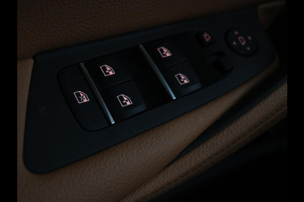 BMW 5 Serie 530e Business Edition Plus | Laser LED | Head-Up | Leder | Stoelverwarming | Trekhaak | Camera | Park Assist | Carplay | Navigatie | Memory | Live Cockpit