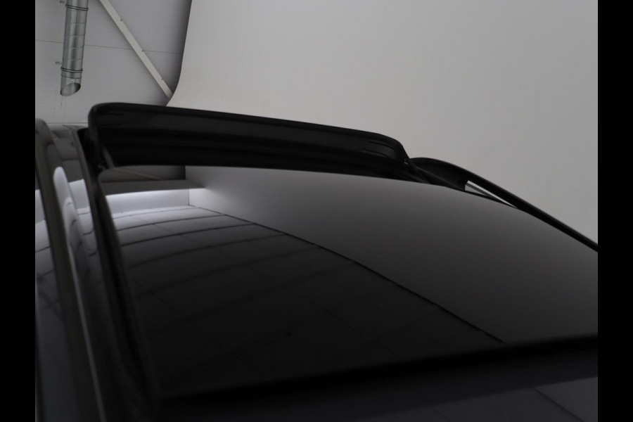 CUPRA Formentor 1.4 e-Hybrid VZ Performance | 245 PK | Stoel & stuurverwarming | Adaptive cruise | Camera | Carplay | Sfeerverlichting | Keyless | Navigatie | Sportstoelen | Full LED | PHEV