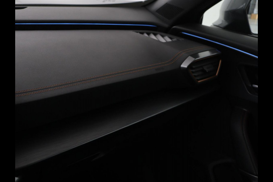 CUPRA Formentor 1.4 e-Hybrid VZ Performance | 245 PK | Stoel & stuurverwarming | Adaptive cruise | Camera | Carplay | Sfeerverlichting | Keyless | Navigatie | Sportstoelen | Full LED | PHEV