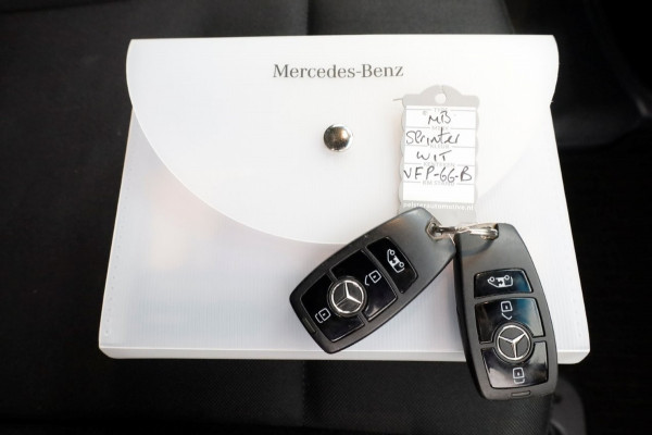 Mercedes-Benz Sprinter 311 CDI 115pk RWD L2H2 Servicewagen Airco/Camera/230V 03-2020