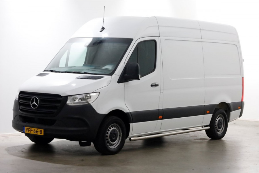 Mercedes-Benz Sprinter 311 CDI 115pk RWD L2H2 Servicewagen Airco/Camera/230V 03-2020
