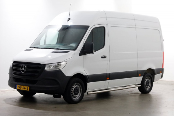Mercedes-Benz Sprinter 311 CDI 115pk RWD L2H2 Servicewagen Airco/Camera/230V 03-2020