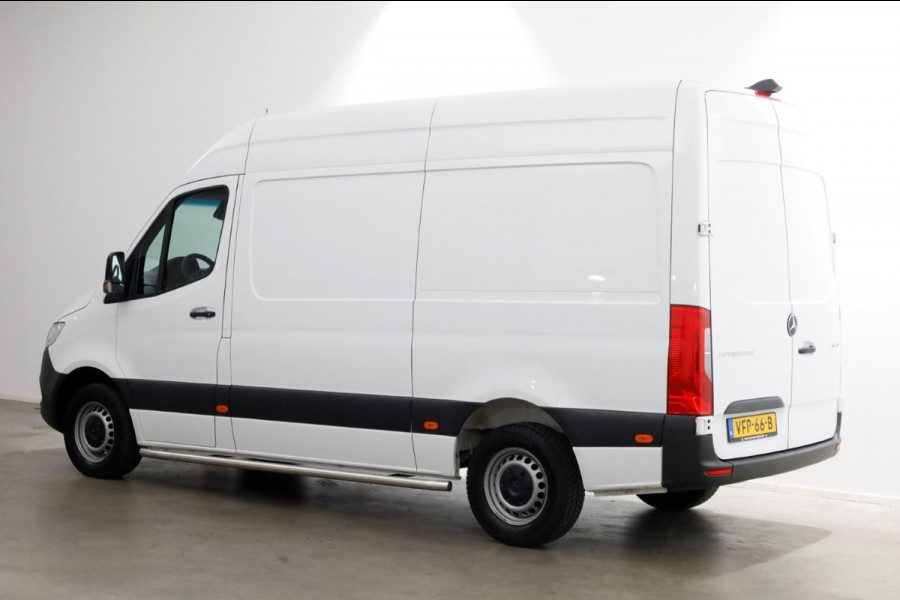 Mercedes-Benz Sprinter 311 CDI 115pk RWD L2H2 Servicewagen Airco/Camera/230V 03-2020