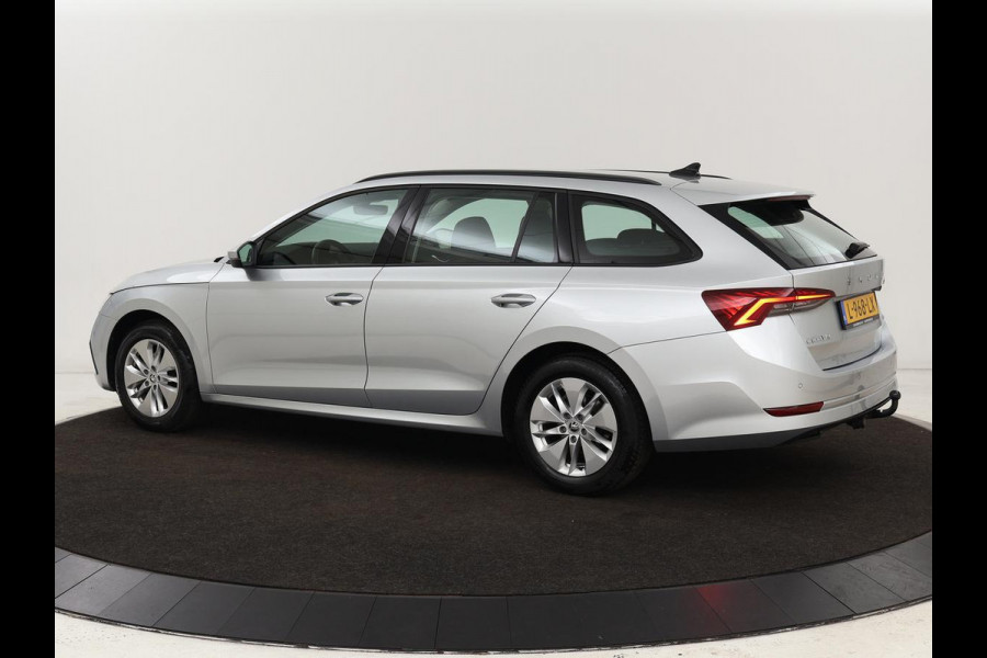 Škoda Octavia 1.5 e-TSI Business Edition | Stoelverwarming | Trekhaak | Keyless | Carplay | Navigatie | Full LED | Parkeerhulp | Digital Cockpit | Climate control | Cruise control